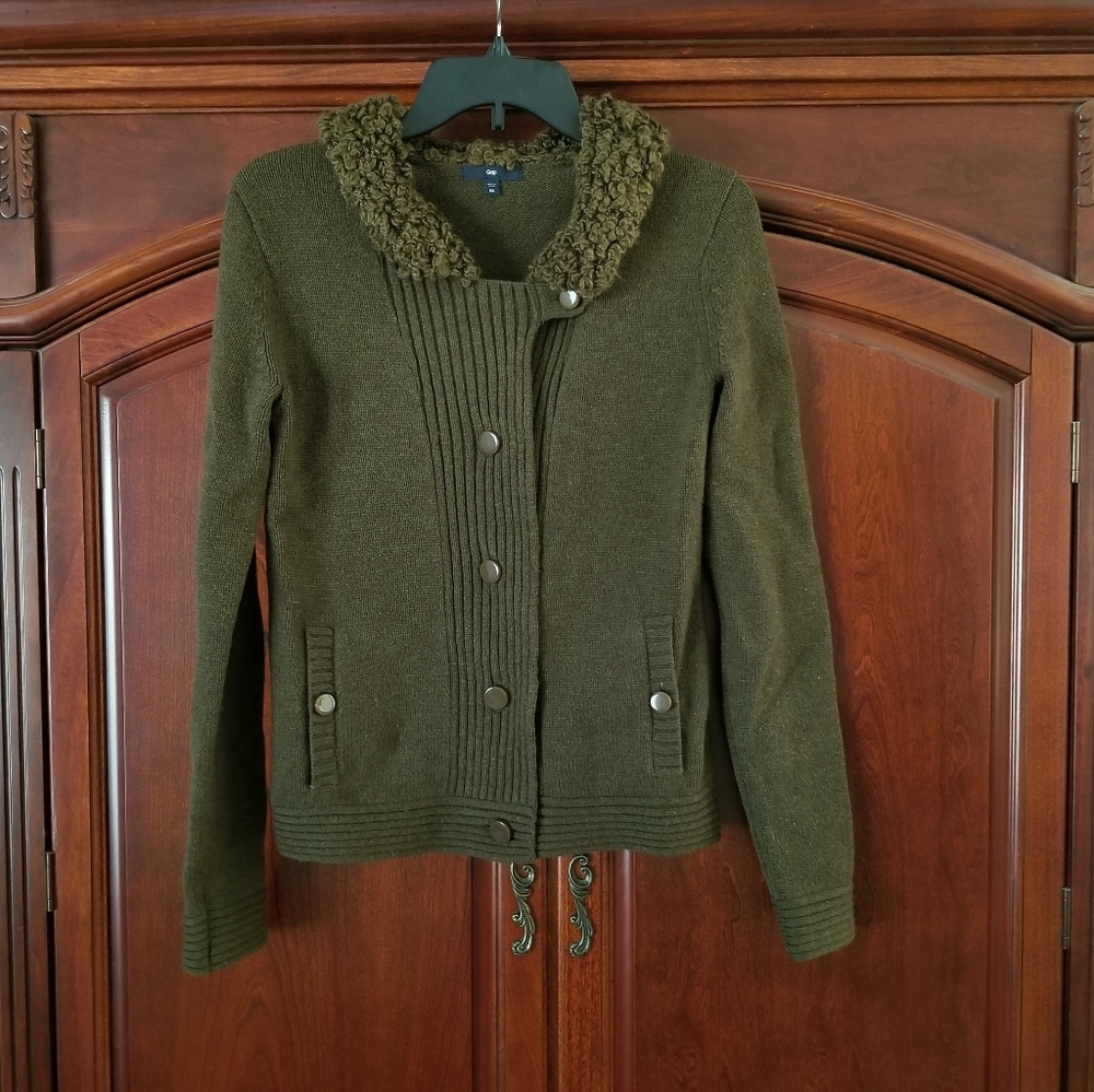 GAP Olive Green 100% Wool Cardigan With Boucle Collar Size XS